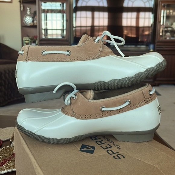 Brand New Sperry Saltwater 1-Eye Ivory Rain Boots Rubber Leather Collar Fleece - Picture 13 of 16